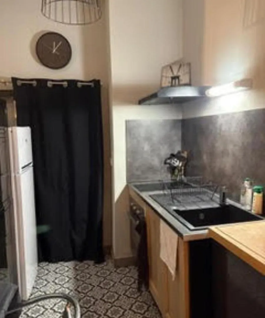 T2 Elegant Avignon Coeur Historique Climatise Apartment 0*,  France